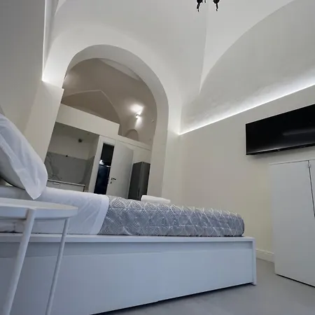Guest house Motta Palace & *
